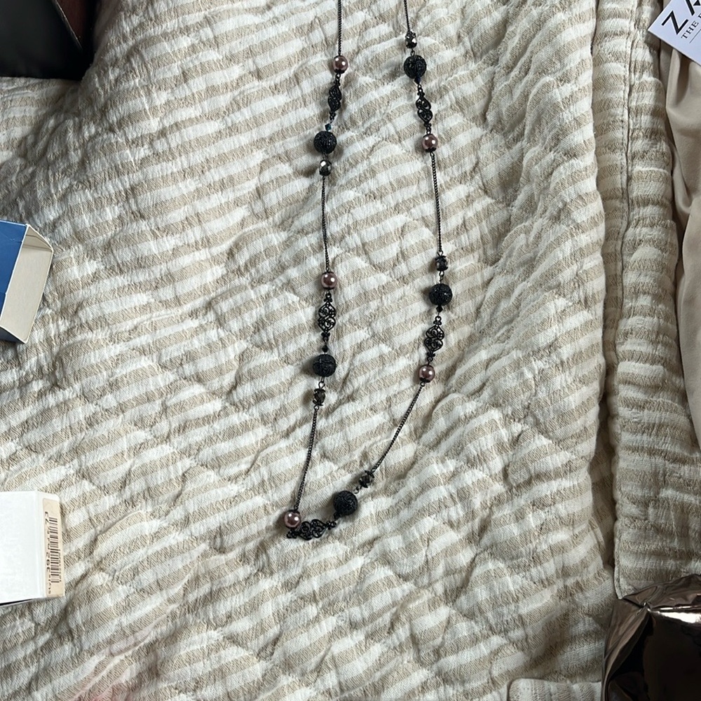 Lia Sophia Jewelry Lot - Picture 3 of 11